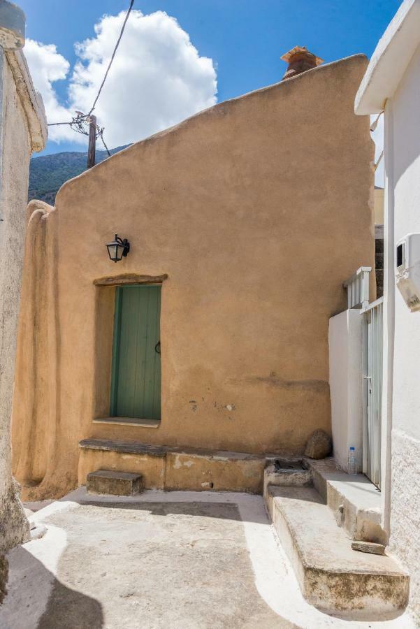 Private Studio In Historic House Lastros ภายนอก รูปภาพ