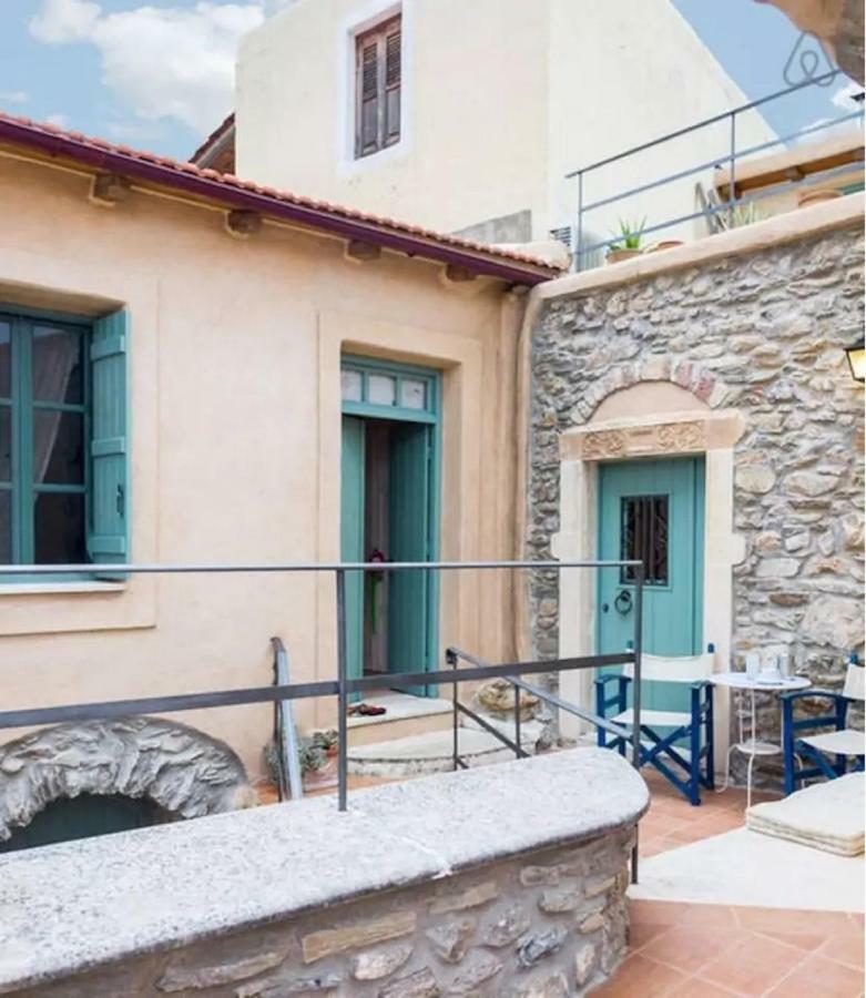 Private Studio In Historic House Lastros ภายนอก รูปภาพ